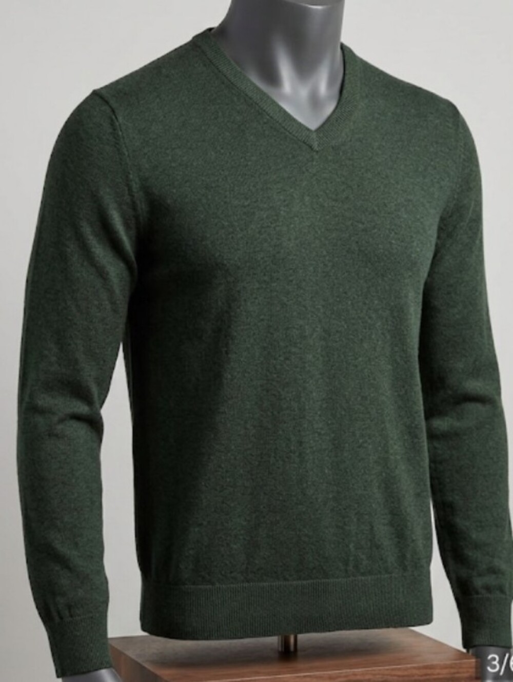 Claiborne Men's V-Neck Sweater in Forest Green (Sz L) Cotton/Cashmere Lux Layer